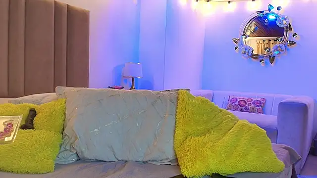 Snapshot of camilo_nom chatting on 10/09/25, 04:21 camilo nom online show from 10/09/25, 04:21