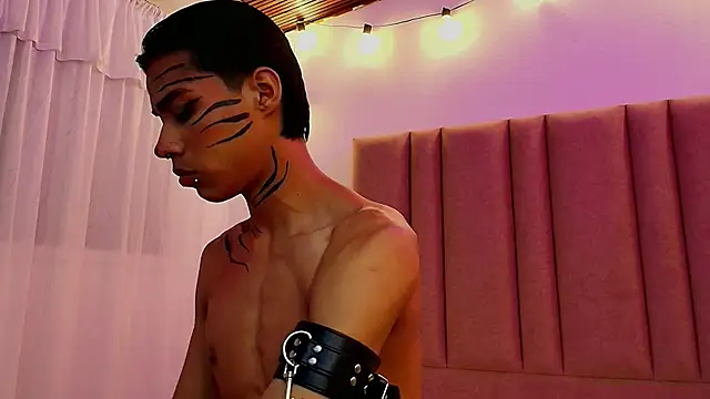 Snapshot of camilo_nom chatting on 10/18/25, 04:26 camilo nom online show from 10/18/25, 04:26