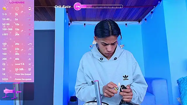 Snapshot of camilo_nom chatting on 11/08/25, 04:40 camilo nom online show from 11/08/25, 04:40