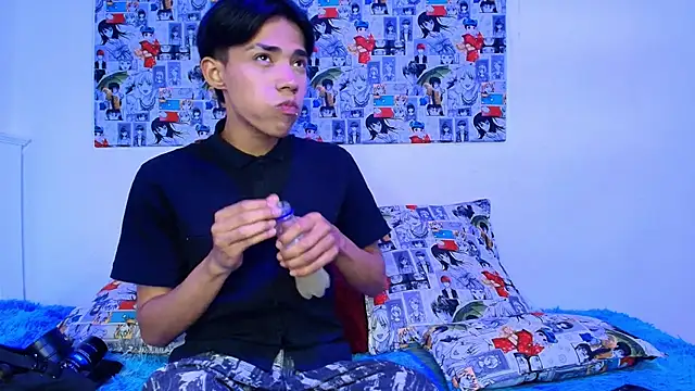 Snapshot of camilo_nom chatting on 11/19/25, 05:07 camilo nom online show from 11/19/25, 05:07