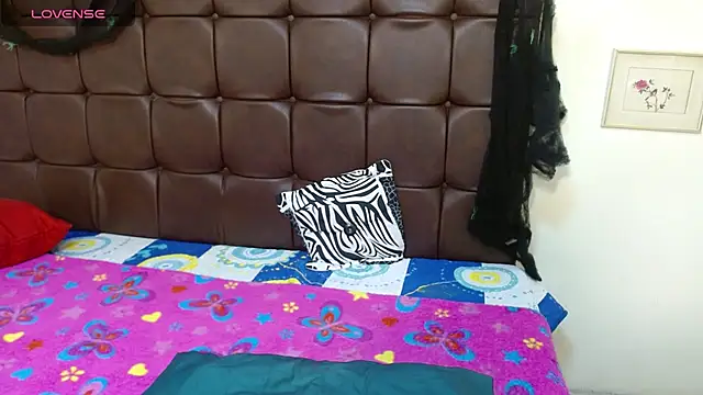 juliana soto1 online show from 10/20/25, 01:44