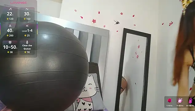 Rose Nichols online show from 10/10/25, 07:35