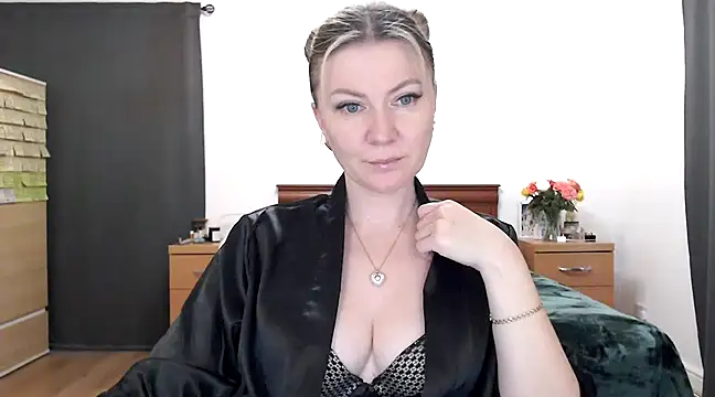 Snapshot of ParadiseAlina chatting on 03/19/25, 06:23 ParadiseAlina online show from 03/19/25, 06:23