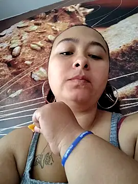 Snapshot of Freyacooper chatting on 09/22/25, 02:19 Freyacooper online show from 09/22/25, 02:19