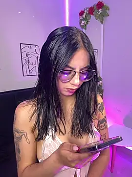 Snapshot of Clawd_hot chatting on 09/12/25, 01:33 Clawd hot online show from 09/12/25, 01:33