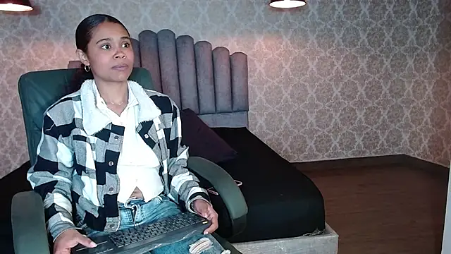 Kristall 06 online show from 10/04/25, 03:15