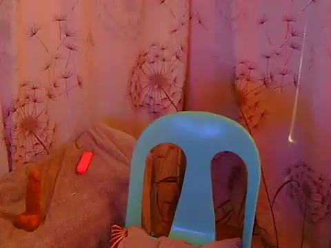 Snapshot of ursexy_prettytrans chatting on 09/14/25, 04:55 ursexy prettytrans online show from 09/14/25, 04:55