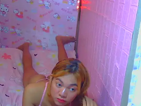 Snapshot of ursexy_prettytrans chatting on 09/21/25, 03:52 ursexy prettytrans online show from 09/21/25, 03:52