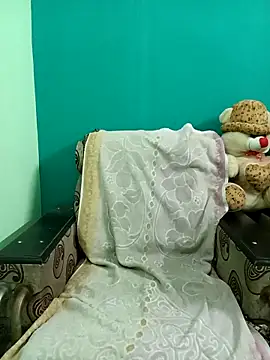 Cute purnima online show from 09/28/25, 02:44