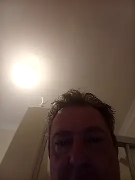 chris7706 online show from 11/11/25, 04:45