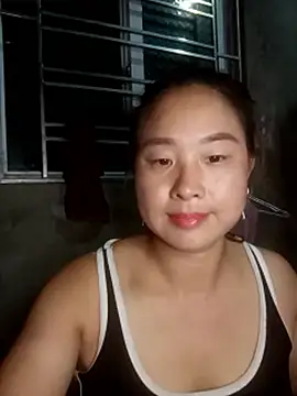 Snapshot of suki-lady chatting on 09/15/25, 04:18 suki-lady online show from 09/15/25, 04:18