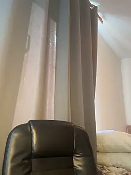 Snapshot of -RAHELA- chatting on 10/31/25, 09:32 -RAHELA- online show from 10/31/25, 09:32