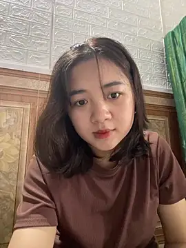 Lonnina online show from 10/24/25, 02:52