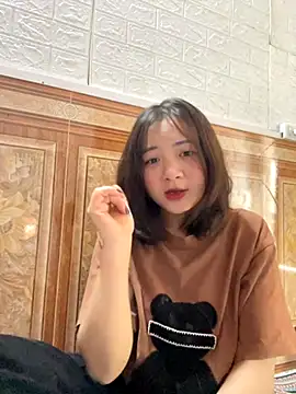 Lonnina online show from 10/29/25, 02:36