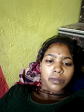 Snapshot of Fasfas2 chatting on 10/30/25, 12:45 Fasfas2 online show from 10/30/25, 12:45