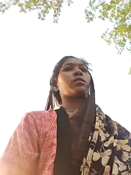 Snapshot of Fasfas2 chatting on 11/03/25, 01:29 Fasfas2 online show from 11/03/25, 01:29