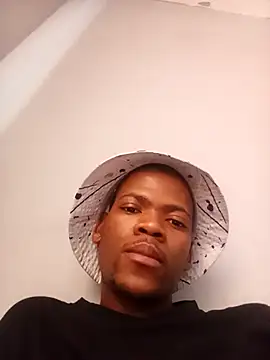 khalazinike online show from 11/15/25, 02:02