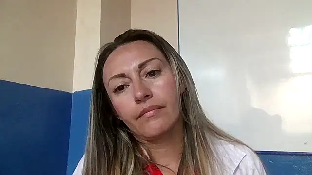 Snapshot of -AngelNova- chatting on 11/13/25, 01:21 -AngelNova- online show from 11/13/25, 01:21