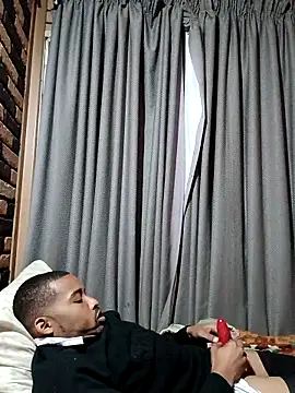 Snapshot of NBLHOTTBOYZ chatting on 10/06/25, 07:22 NBLHOTTBOYZ online show from 10/06/25, 07:22