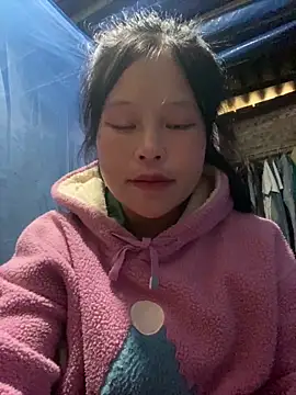 O o UwU o O online show from 11/04/25, 02:21