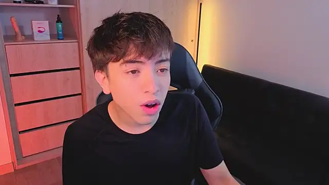 onlinenico online show from 10/08/25, 08:06