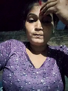 Kavya hot online show from 10/13/25, 04:29