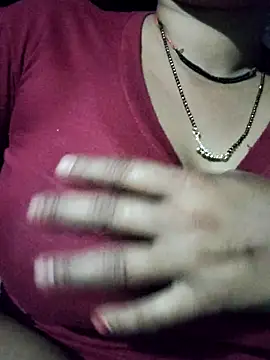 Kavya hot online show from 10/24/25, 04:03