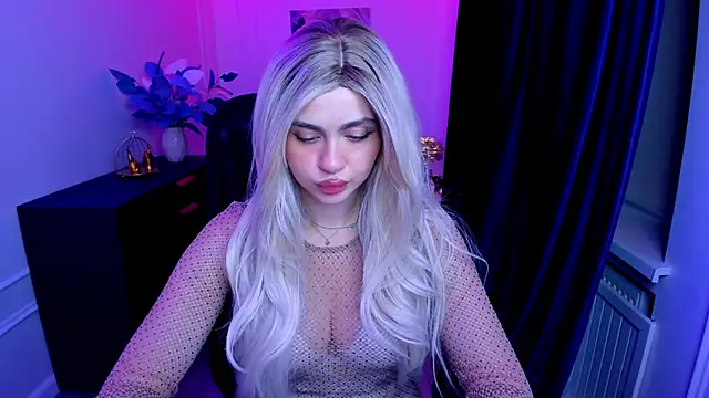 LeslieMineg online show from 09/26/25, 07:51