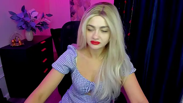 LeslieMineg online show from 11/05/25, 11:43