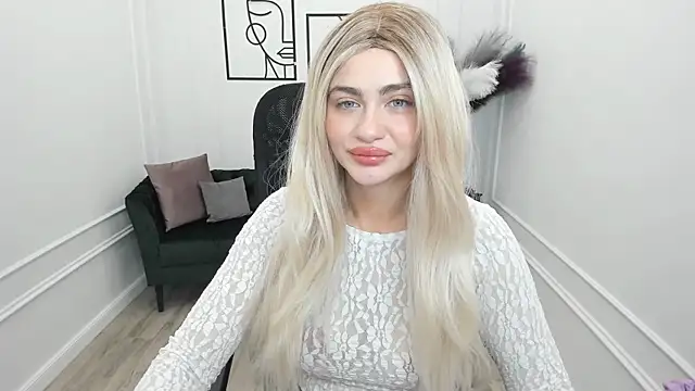 LeslieMineg online show from 11/12/25, 11:43