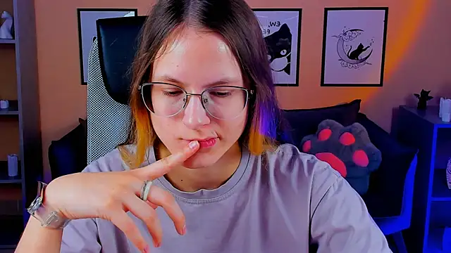 Carrie Rose online show from 10/10/25, 04:11