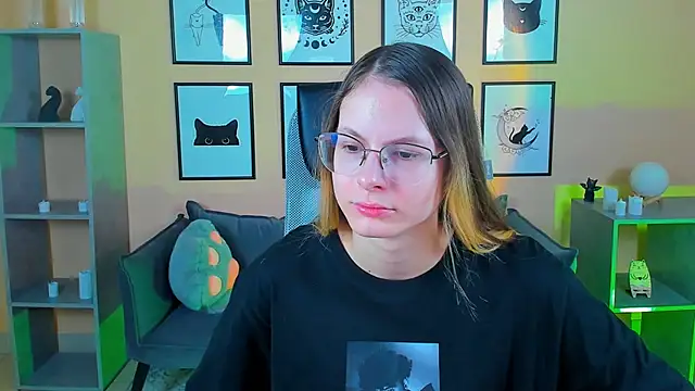 Carrie Rose online show from 10/22/25, 02:23