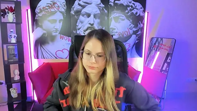 Carrie Rose online show from 11/19/25, 02:22