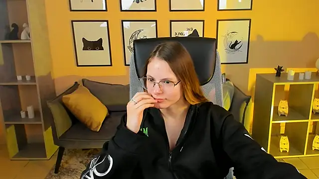 Carrie Rose online show from 11/22/25, 02:32