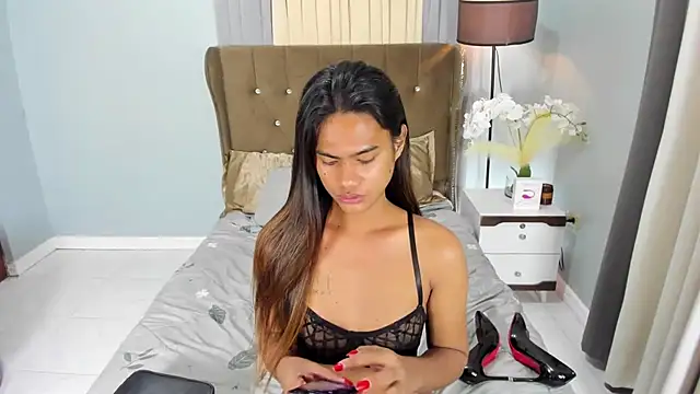 1HotAsianTS online show from 10/24/25, 05:31