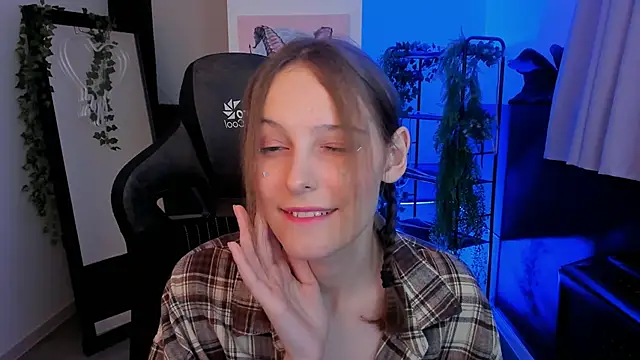 JenniferKiim online show from 10/23/25, 11:31