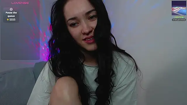 Veliora online show from 09/26/25, 09:46