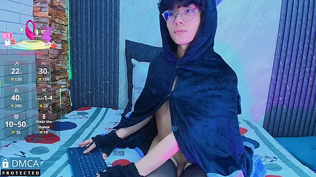 Snapshot of mich_marin_ chatting on 09/11/25, 11:32 mich marin online show from 09/11/25, 11:32