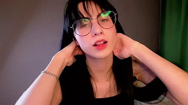 ArlineJanik online show from 09/24/25, 12:08