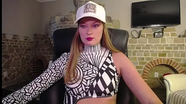 Snapshot of MysticVenus_ chatting on 09/15/25, 11:32 MysticVenus online show from 09/15/25, 11:32