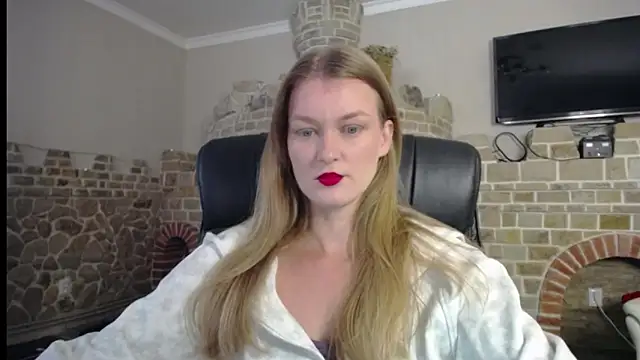 Snapshot of MysticVenus_ chatting on 09/28/25, 01:05 MysticVenus online show from 09/28/25, 01:05