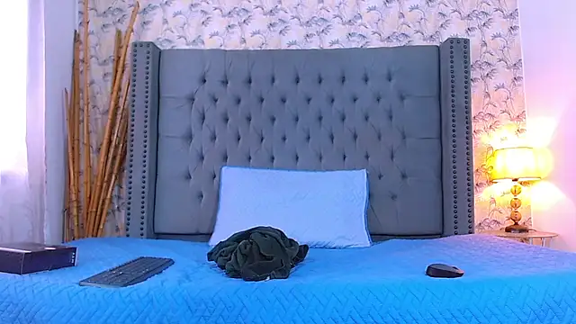 Luke Carter online show from 11/10/25, 01:10