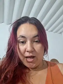 Snapshot of casandra0925 chatting on 09/29/25, 03:44 casandra0925 online show from 09/29/25, 03:44