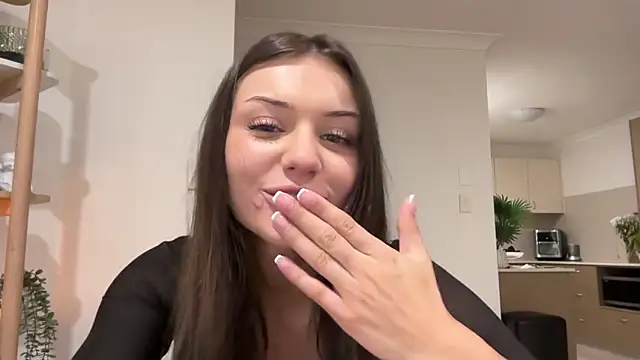 Snapshot of cassiess1 chatting on 10/14/25, 11:16 cassiess1 online show from 10/14/25, 11:16