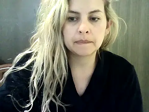 Valery  Rouse  online show from 10/26/25, 05:19