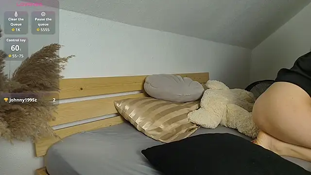 SashaSilk online show from 09/15/25, 10:21