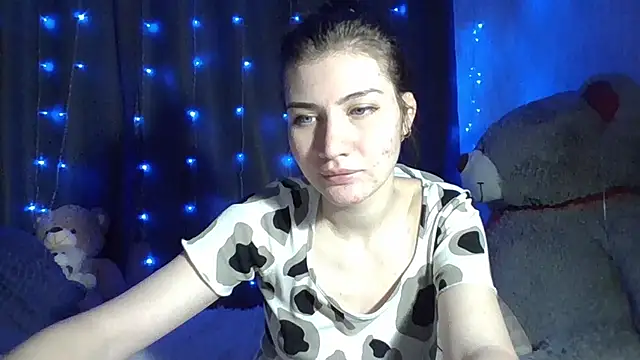 Nancy Luna online show from 10/01/25, 04:35