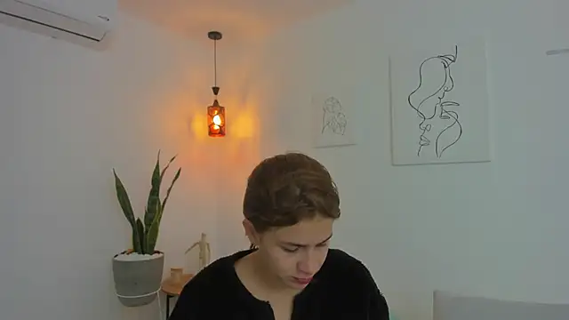 kaylajhonnes6 online show from 10/12/25, 01:21