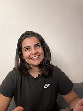 Snapshot of bruninhapt chatting on 09/18/25, 01:18 bruninhapt online show from 09/18/25, 01:18