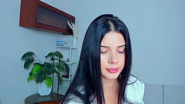 Snapshot of JoCauterucci chatting on 09/13/25, 06:46 JoCauterucci online show from 09/13/25, 06:46